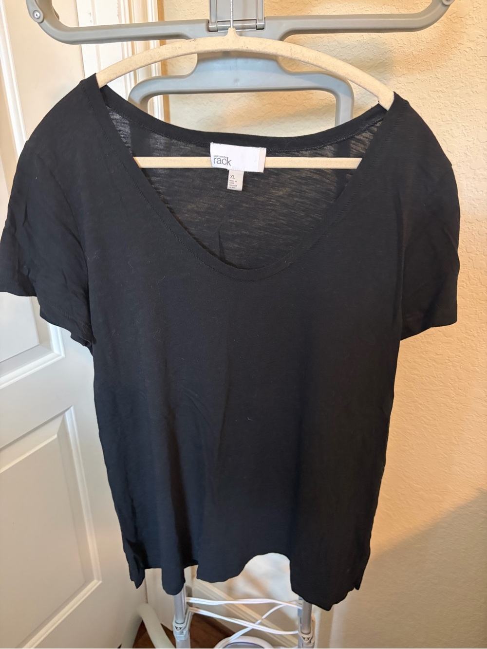 Casual Scoop Neck Short Sleeve Tee - Black